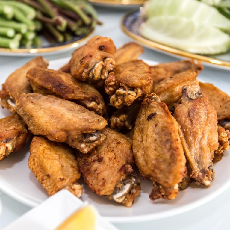 Wings That Wow
